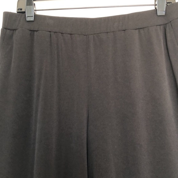 Susan Graver Black Palazzo wide leg pants. Cropped length. Side pockets. Size M - Picture 2 of 8